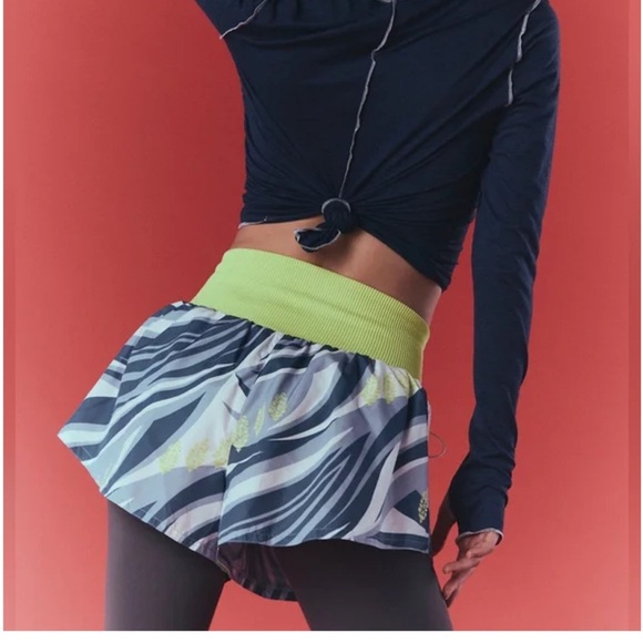 FP movement carpe denim printed shorts L - Picture 4 of 4